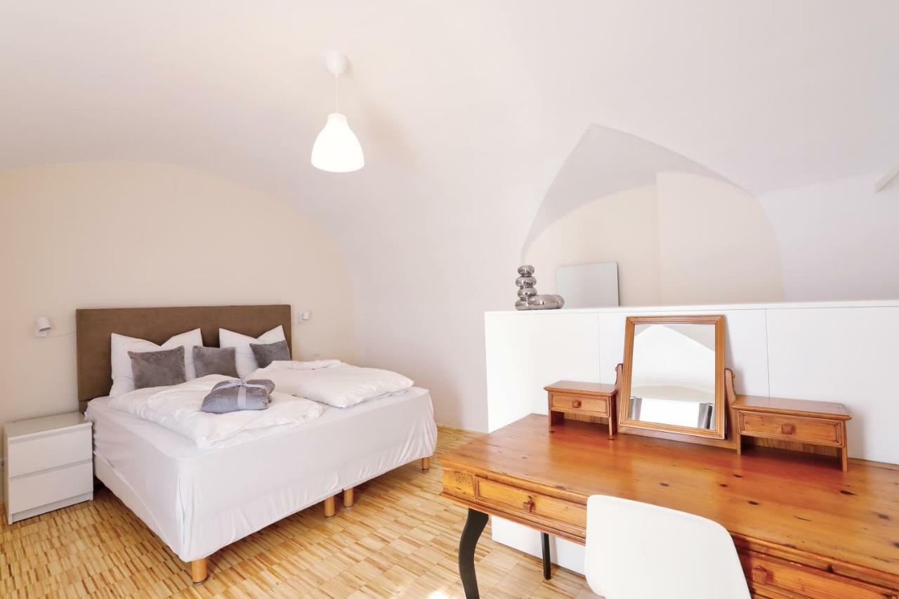 Stylische Cityapartments Benedikt Klagenfurt am Woerthersee Bagian luar foto