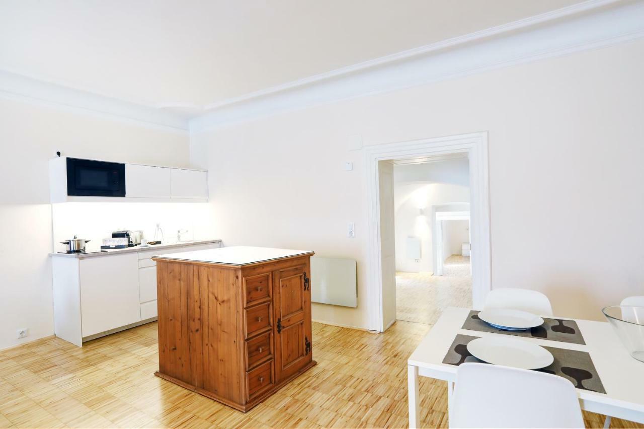 Stylische Cityapartments Benedikt Klagenfurt am Woerthersee Bagian luar foto